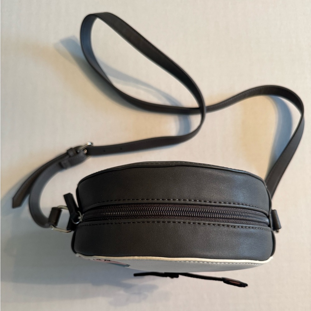 Danielle Nicole X Disney Snow White Dwarfs Round Crossbody Bag - Picture 5 of 9